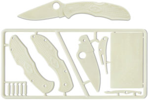 Spyderco Delica 4 Knife Kit