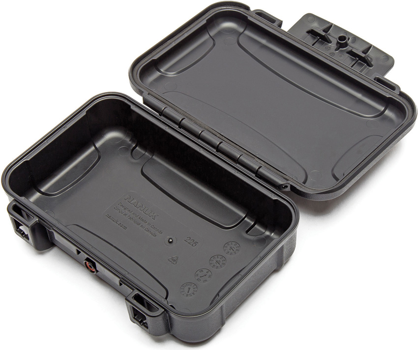 NANUK 225 Waterproof Case Black NANUK 225 Waterproof Case Black