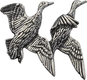 TS Brown Pair of Ducks Pin